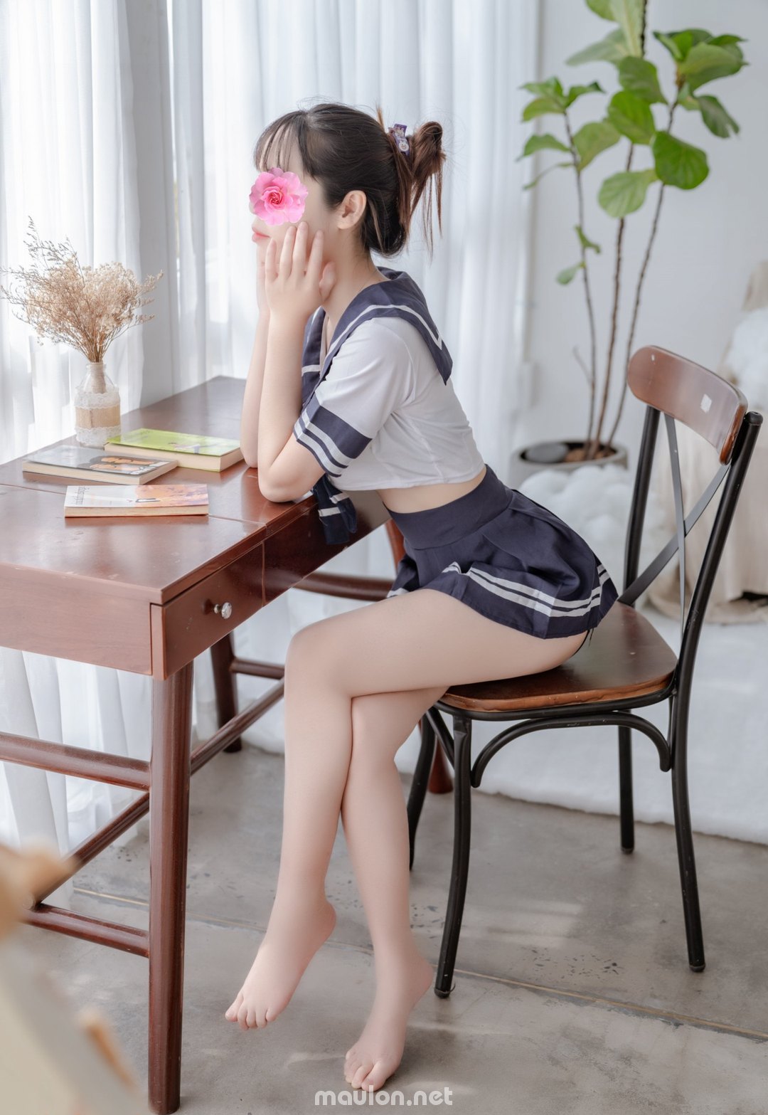 MauLon.Xyz | Bộ ảnh các em gái ngành với đồng phục nữ sinh (58 Pic)