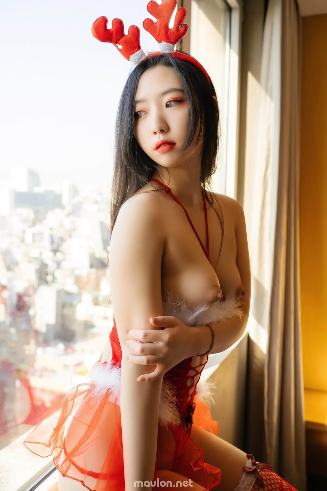 MauLon.Xyz | Noel người ta ra đường, còn em ra nước trên giường (24 Pic)
